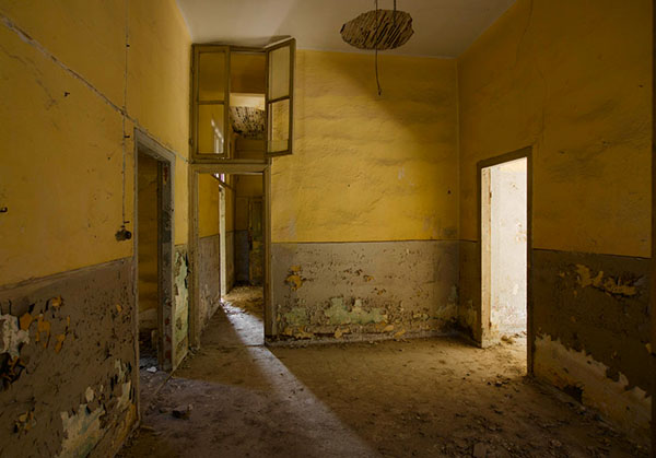 Deserted room